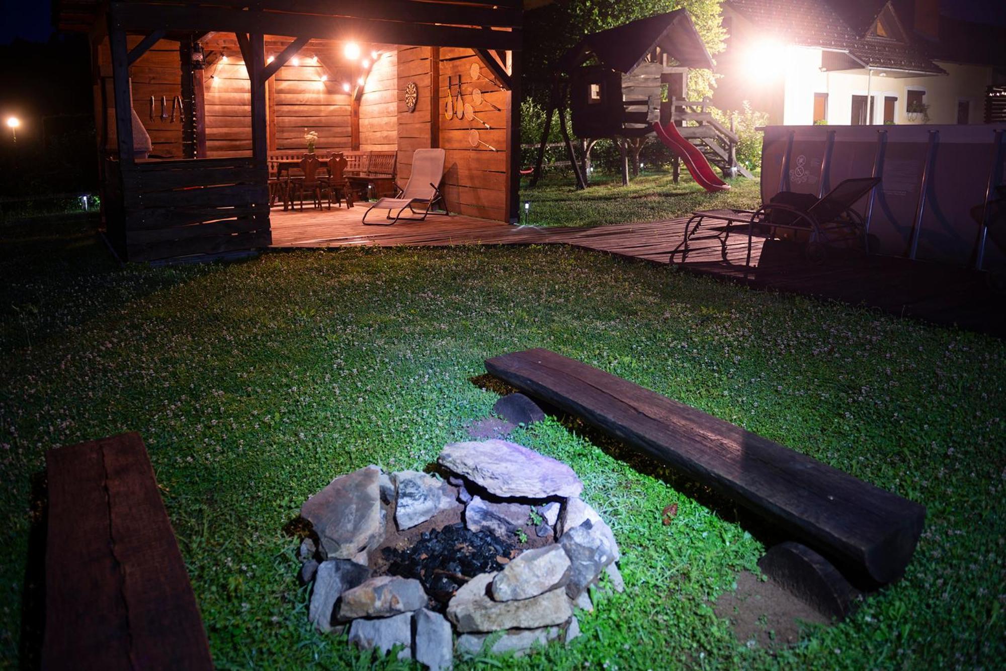 Apartma Marija Metlika Exterior photo