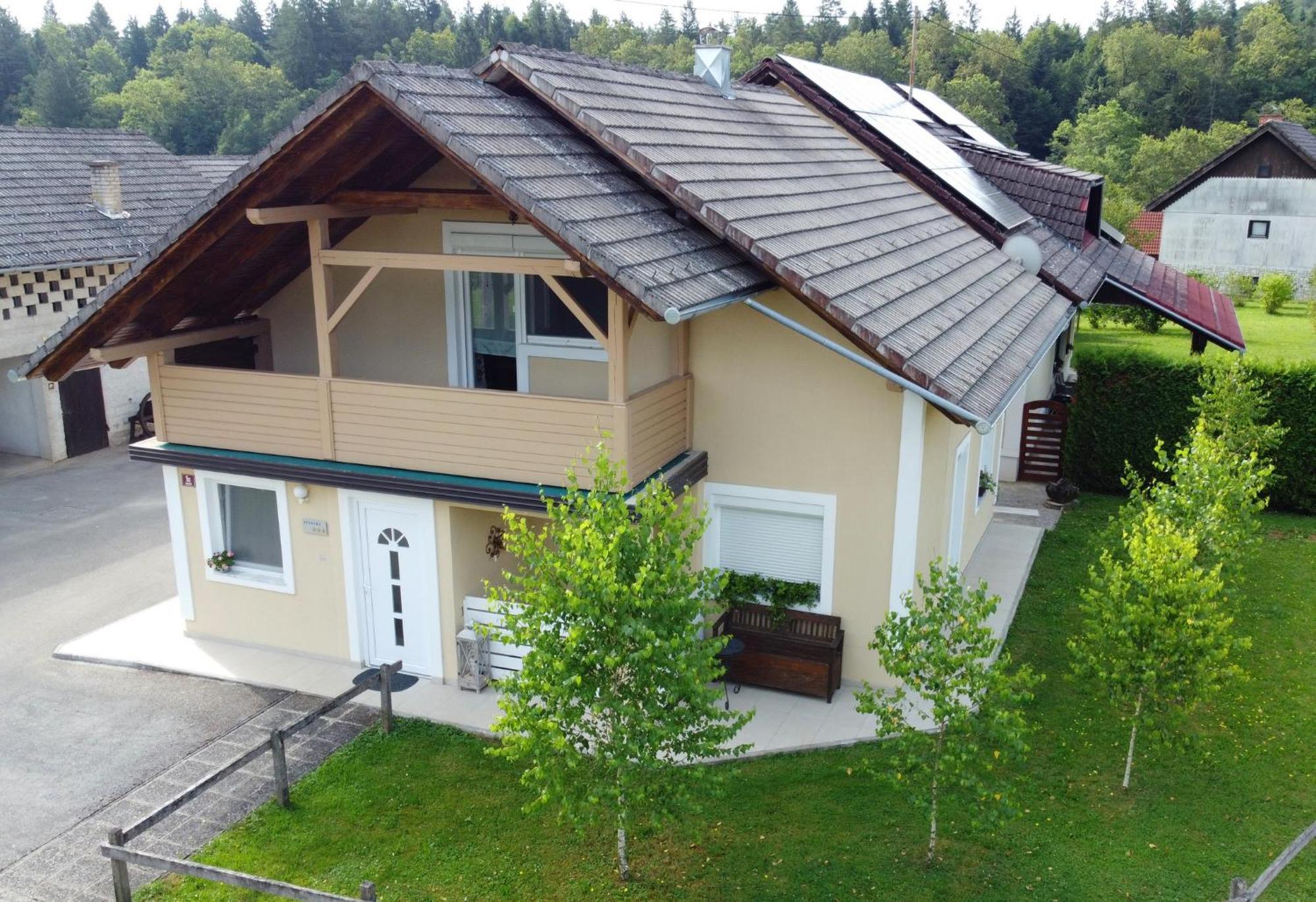 Apartma Marija Metlika Exterior photo
